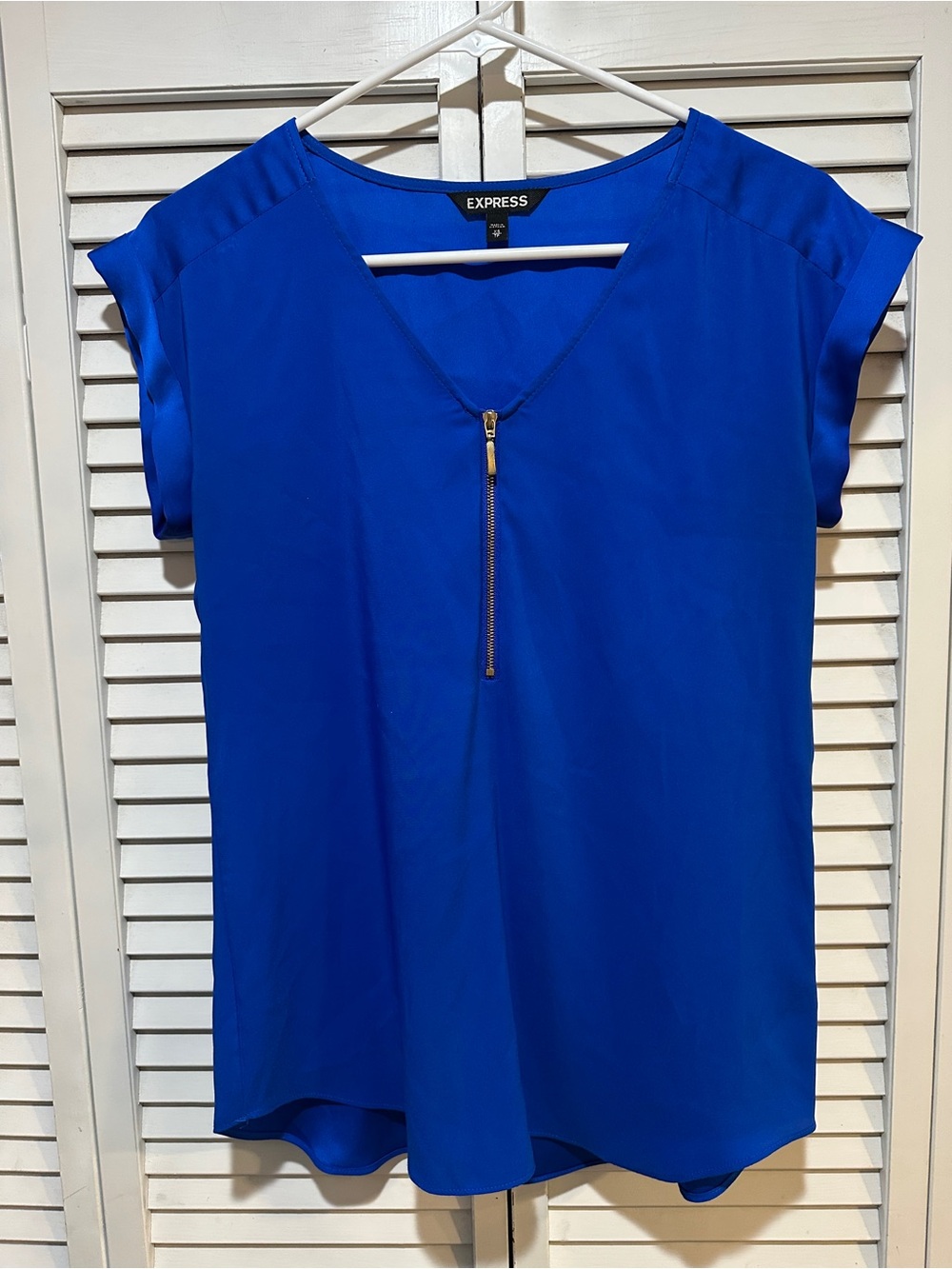 Express Cobalt Blue V-Neck Zip Front Blouse Short Sleeve Top